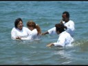 1º Batismo da 2º Igreja do Evangelho Quadrangular de Ilhabela .wmv
