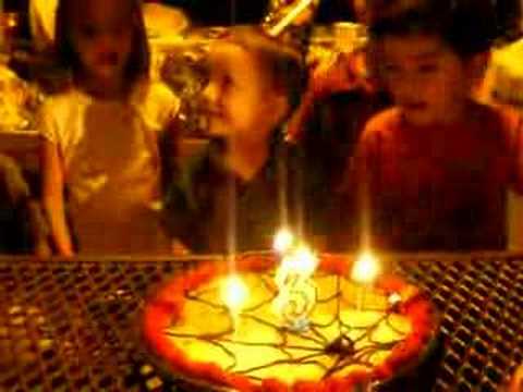 Singing Happy Birthday to Nu'u