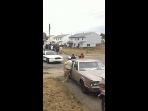 1 girl 3 cops