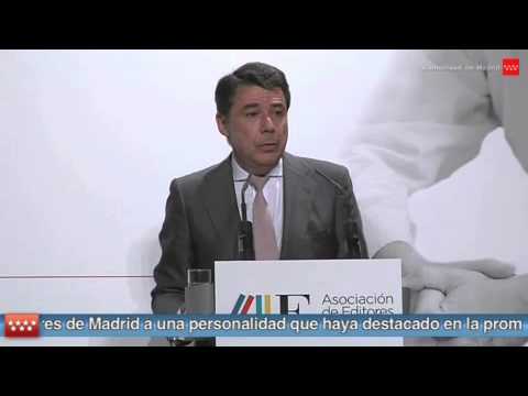 PresidenciaComMadrid - El Presidente de la Comunidad de Madrid, Ignacio González, entrega el XVII Premio Antonio de Sancha a Mario Vargas Llosa en reconocimiento a su brillante tra...