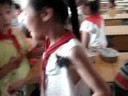 彭州北君平中心小學校之午餐中的學生