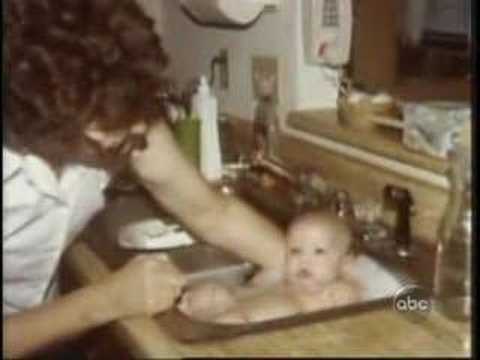 Ashlee Simpson- Thle Little Drummer Boy