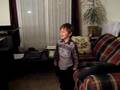 Anton-singing-the-Qu