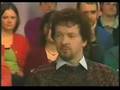 presentateur mort de rire