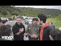 Carlos Vives, Sebastian Yatra - Robarte un Beso (Behind the Scenes)