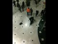 Girls Fight Security after Stealing