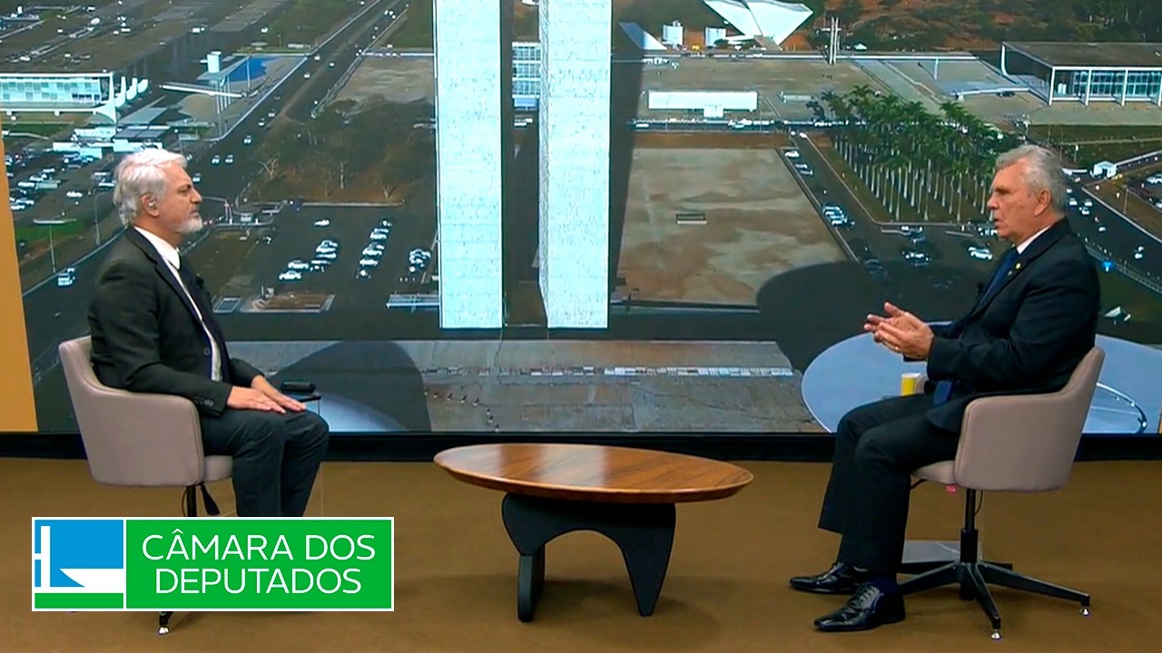 Alberto Fraga defende porte de arma para agentes ambientais - 28/04/26