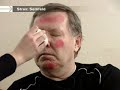 fem �r efter sminksk�mtet m�ts de i robins talkshow.