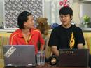 ICT ยอมรับว่าบล๊อก Youtube เหตุเพราะมีคลิปหมิ่นฯ Duocore เห็นด้วยในหลักการ แต่ไม่เห็นด้วยในวิธีการ เรื่องคล้ายๆกันเกิดที่ญี่ปุ่นแต่เป็นเรื่องหาเสียงไม่เท่าเทียม, พบรูรั่วใน web 2.0 บรรดา frameworks ที่ใช้ Ajax โดนหมดทั้งโลก ทั้ง ASP.NET, AJAX, XAJA, Google, Dojo, Yahoo และอีกมากมาย , Apple จับมือกับ EMI ขายเพลงแบบไม่ติด DRM แล้ว ผ่าน iTunes ราคาแพงขึ้น แต่คุณภาพดีขึ้น งานนี้ผู้ใช้เฮ แต่บริษัทอื่นเซ็ง, Google ประกาศให้พื้นที่ Gmail แบบไม่จำกัด ตามหลัง Yahoo mail ที่ประกาศไปก่อนหน้านี้ ส่วน Hotmail ยังต้องร้องเพลงรอไปก่อน, Powercast ชาร์ตไฟแบบไร้สาย ผ่านทางคลื่นวิทยุ งานนี้ไม่ต้องง้อแท่นชาร์ตแล้ว, จริงๆแล้ว iPod ก็เป็นเครื่องรางของขลังได้ไม่แพ้ จตุคามรามเทพ เลยนะเนี่ย, ต่อไปนี้ห้ามดื่มโค๊ก (ในภาพยนตร์) ก่อนได้รับอนุญาต แล้วต่อไปจะขับรถ จะเล่นคอม ต้องขออนุญาตก่อน แล้ววงการหนังจะเป็นเยี่ยงไร?