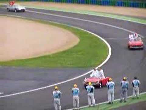 La parade des pilotes à Magny Cours