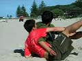 Briga com o Japeta na Praia do Mont Manganui