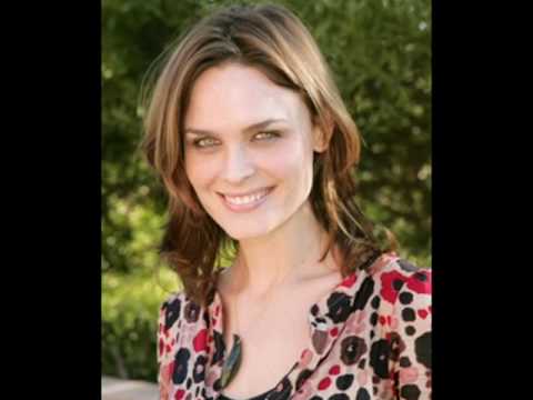 Emily Deschanel