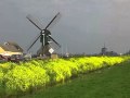 Holland-Kinderdijk-Windmühlen..