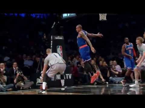 Andrei Kirilenko's Fancy No-Look Flip to Plumlee for the Dunk