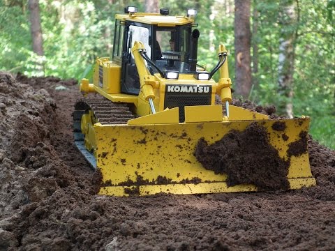 how to drive a komatsu dozer