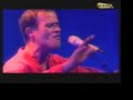 bernard joron accompagn� par le 