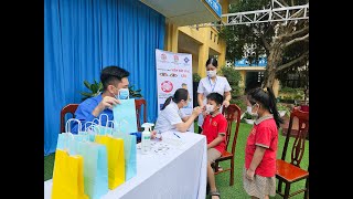 Khám sàng lọc và điều trị viêm kết mạc cho học sinh tại Trường Tiểu học Lý Thường Kiệt
