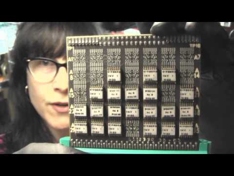 La placa de circuito de la computadora digital (LVDC) del vehículo de lanzamiento Apollo Saturn V [ENG]