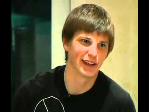 Аршавин смеётся как тюлень (Arshavin laugh like a seal)