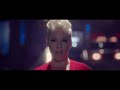 Pink - Hold my hand 