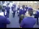 Deerlijkse Fanfare op weg naar ontvangst gemeentehuis