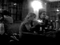 LINISTE-SE-FILMEAZA-