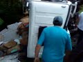 Os sete sobrevivente do asidente vendedor de abacaxi