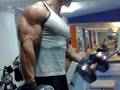 João Caneco - Em preparação para a Taça de Portugal IFBB 2008 - Ginásio 2ff Fitness e Forma (Bicipites alternados com halteres 2).mp4