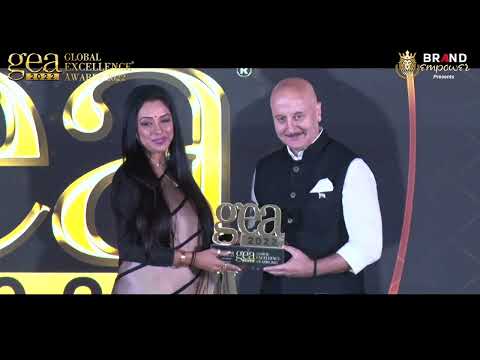 Rupali Ganguly Won GEA2022 For Best Actor TV - Female for 