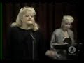 Tina Yothers sings