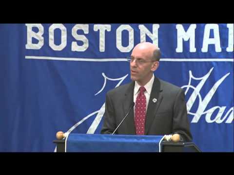 Boston Officials: No Bags at Marathon