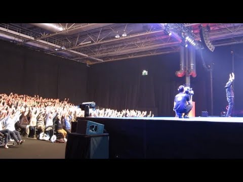 John Bentley leads and plays fun Crowd Source Game - Gadget Show Live 2013 Show #9