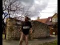 Pityu részeg,de mégis képben van