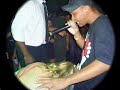Mc Jonathan -- Gostosa rebolando funk no palco (putaria)