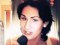 lowieke zingt 2 korte liedjes live