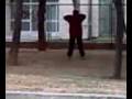 Un hombre en el parque