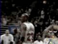 videos de Michael Jordan dunk over Dikembe Mutombo vs Atlanta Hawks - NBA Playoffs 1997