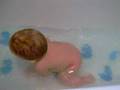 angele au bain chez mamie
