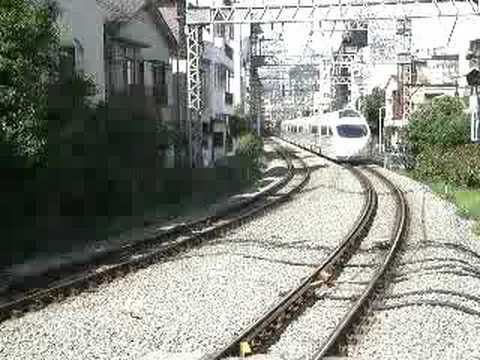 小田急VSE 代々木八幡駅を通過