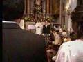 Sara cantando en la boda de Rita y Povedilla