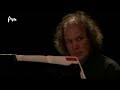 Bekijk ook de volledige versie voor 2 piano's en 2 marimba's cultuurgids.avro.nl Eindhoven, 2 april 2011. Uitvoering van Simeon ten Holts Canto Ostinato door vier pianisten: Elizabeth Bergmann, Marcel Bergmann, Sandra van Veen en Jeroen van Veen. Tijdens het concert worden luchtfoto's van de Nederlandse fotograaf Karel Tomeï geprojecteerd.