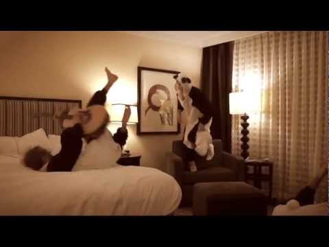 Harlem Shake – Mcfly vs Panda