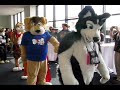 fwa homepage: http://www.furryweekend.com/ here's a montage i made from photos and videos from fwa 5, held feburary 15-17, 2008 in atlanta georgia. enjoy!

music: the feeling - 