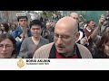 Anti-Putin demonstrators march in Moscow