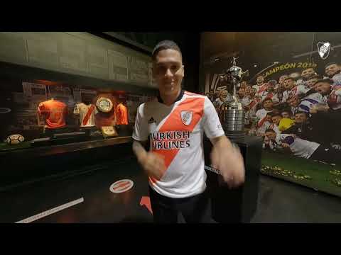 EL REY ESTÁ EN CASA. 