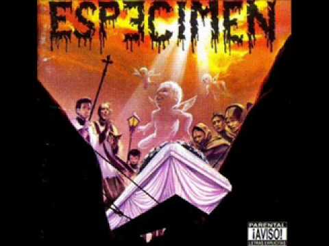 Especimen - En esta aldea