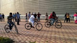 Slow Cycle Race - Finale