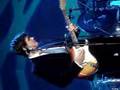John-Mayer-plays-Hen