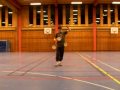 3 Diabolo shuffle in a sidesplit/spagat