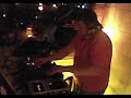 tirana mumja gusht 2007 2 budadhenj duke lujt muzike,hektor dj jam une me te kuqe kurse miku im dj boocky ne te majten time!!house is still alive!